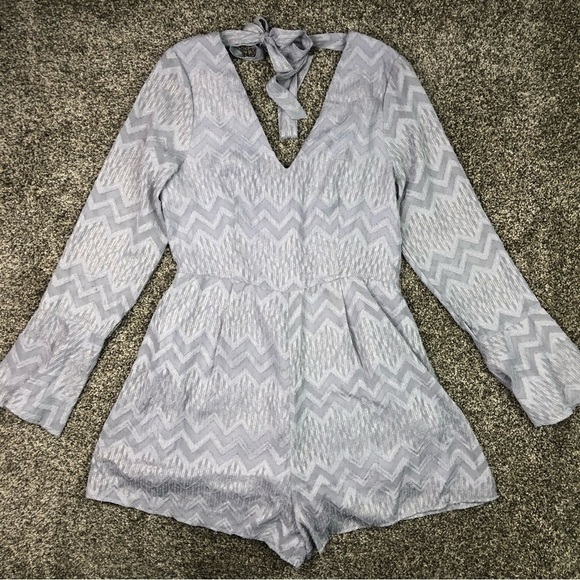 The Room Women’s Lavender Sparkle Romper Size Medium - Picture 1 of 7